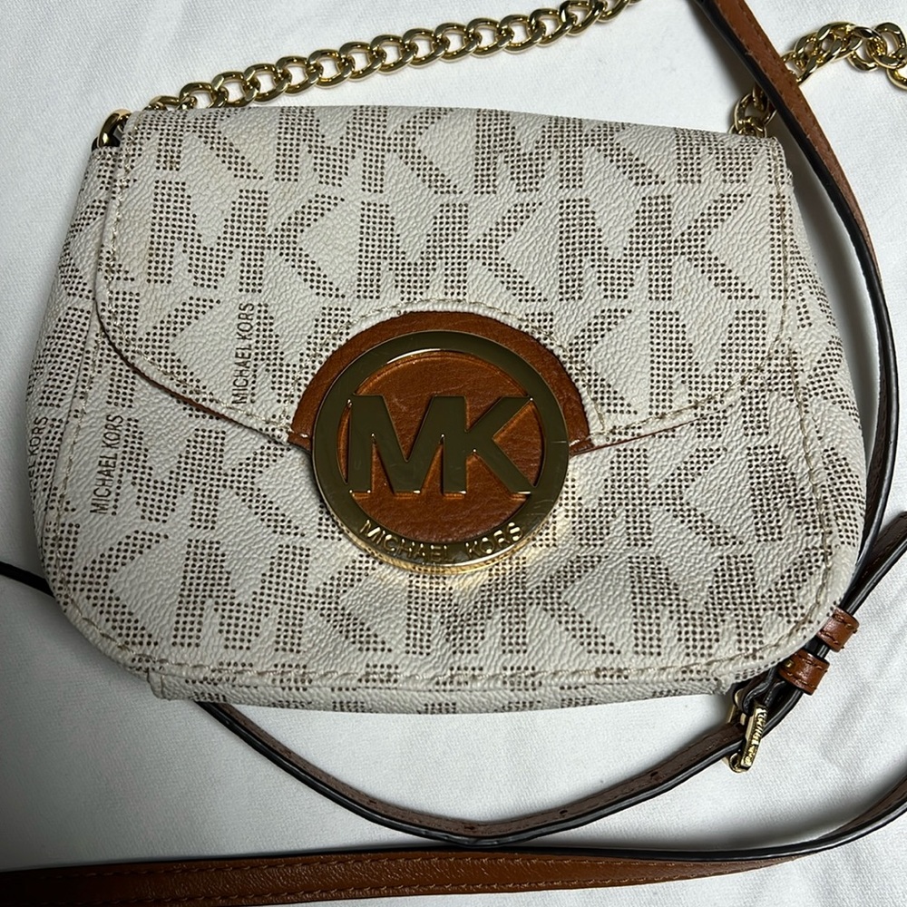 Michael Kors Fulton Crossbody